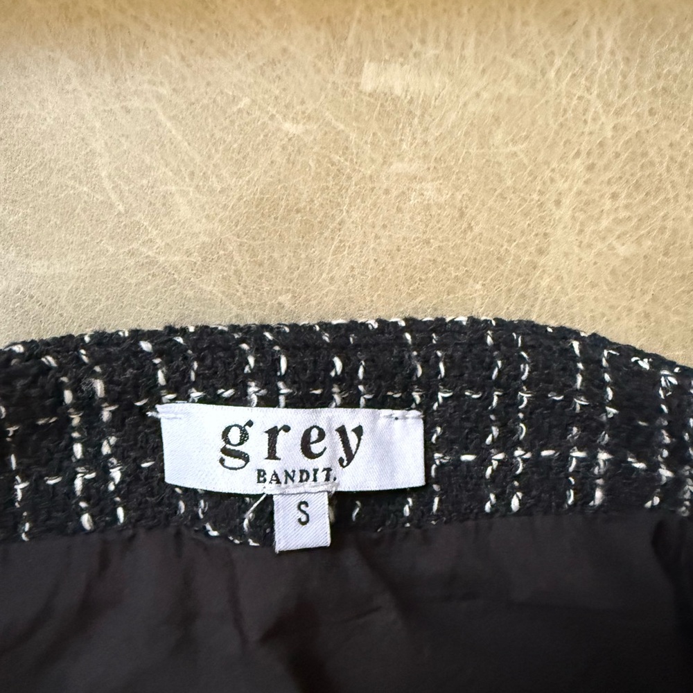 Black Mini Pencil Skirt - Picture 3 of 4